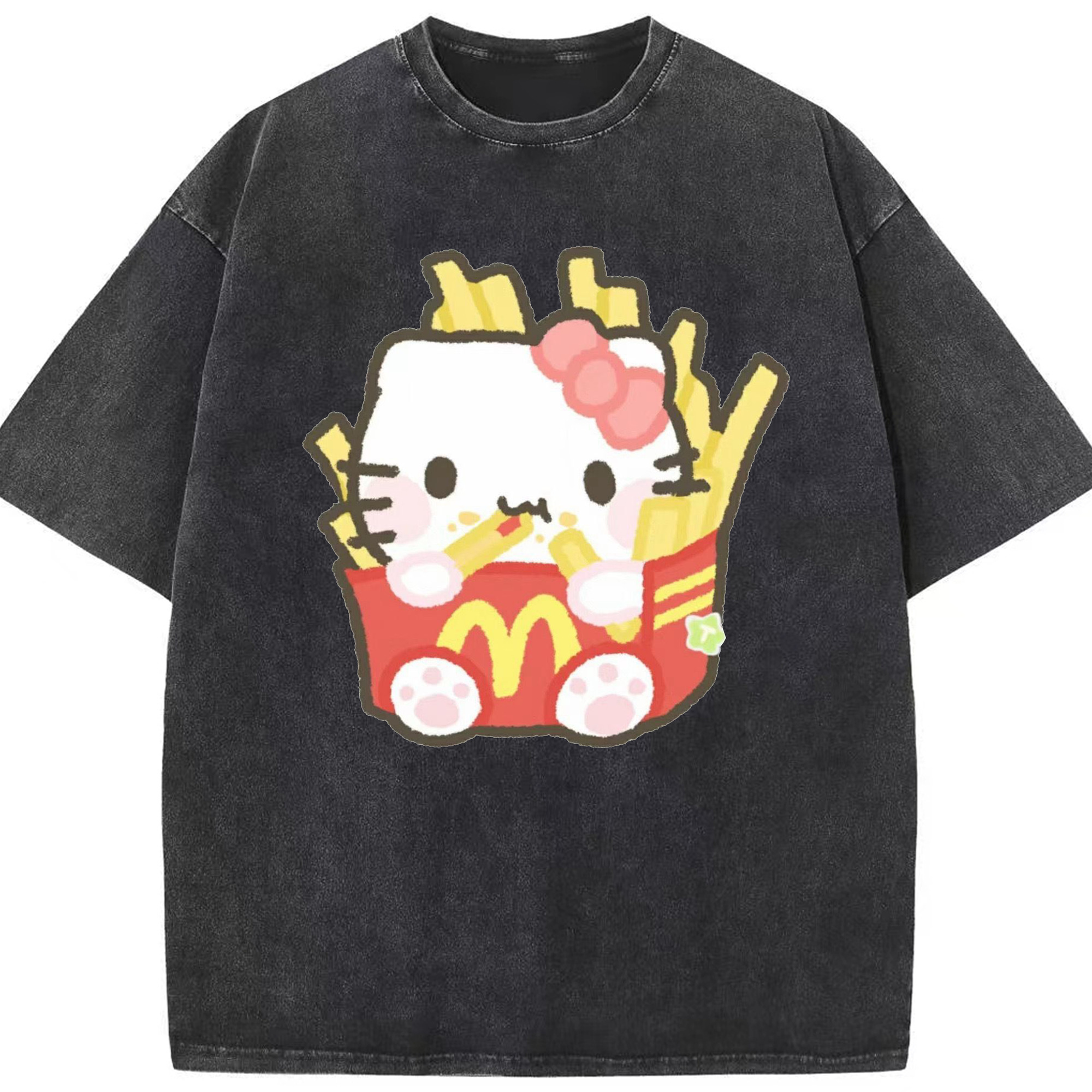 フライドポテトモチーフのハローキティ（ - 綿100％ ヴィンテージ風 半袖Tシャツ ・ フロントプリント ・ 柔らか肌触り ・ 通気性 快適 ・ スポーツ カジュアル 外出用